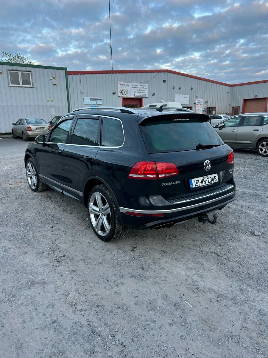 2015 vw Touareg rline v6 - Image 3