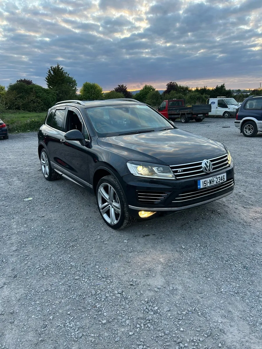 2015 vw Touareg rline v6 - Image 1