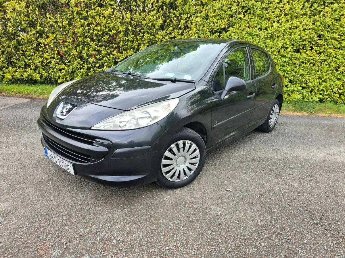 Peugeot 207 - Image 1