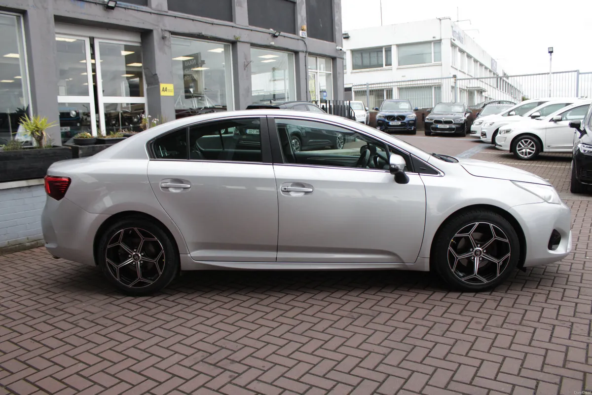 2016 TOYOTA AVENSIS 1.6 D-4D AURA SALOON - Image 3