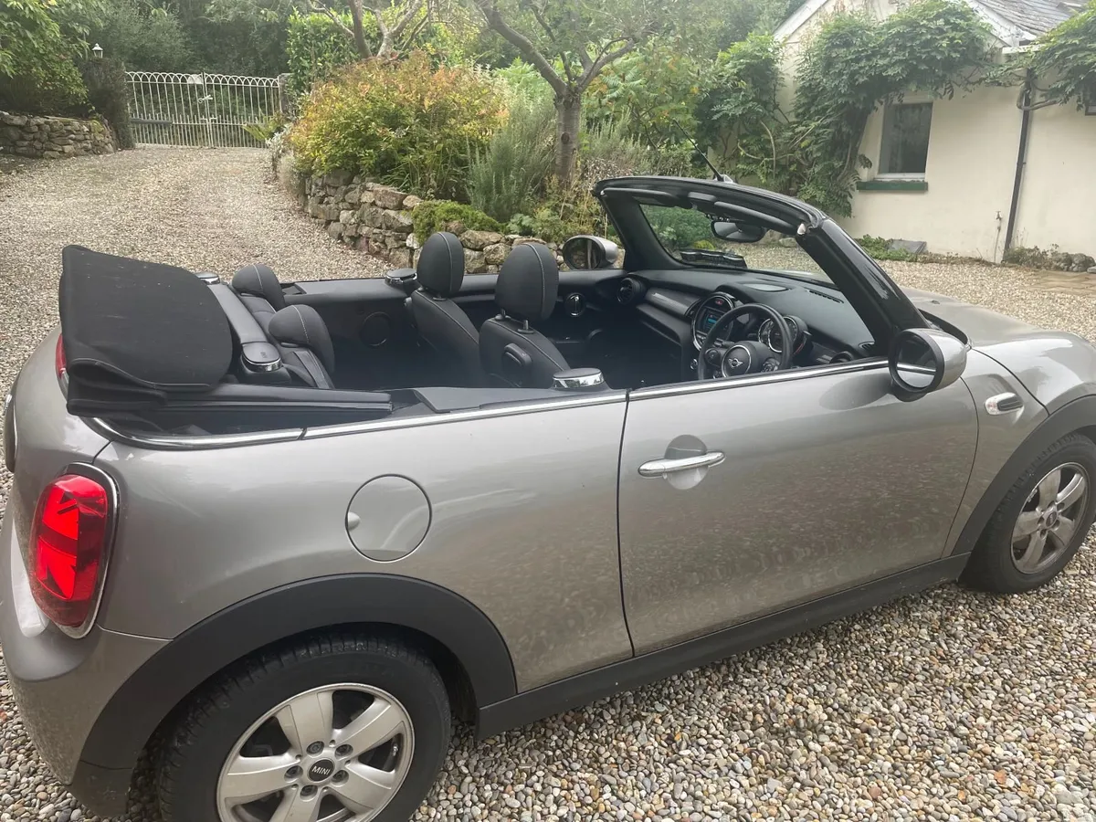 Mini Cooper 2020 - Image 1