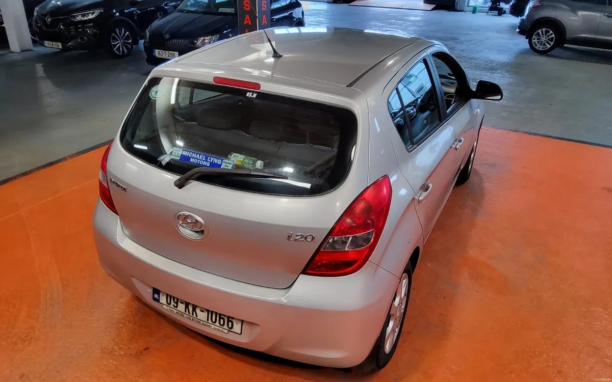 Hyundai i20 2009 - Image 3