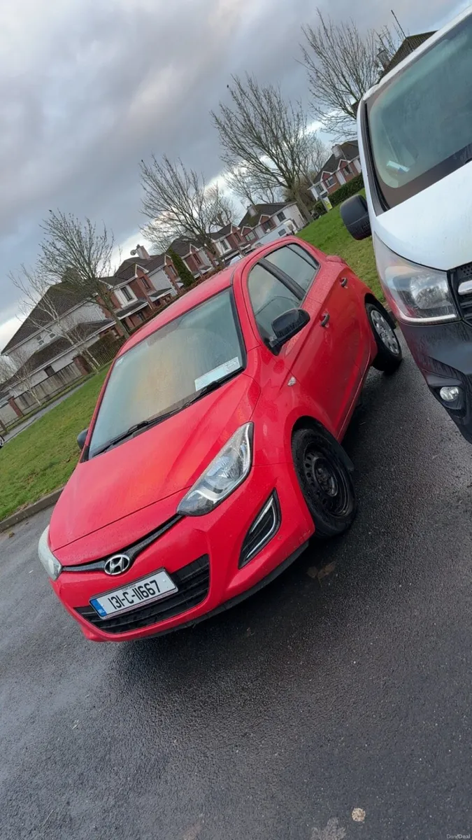 Hyundai i20 - Image 2