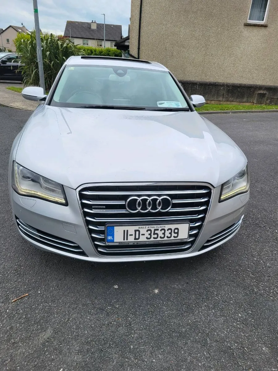 Audi A8 - Image 2
