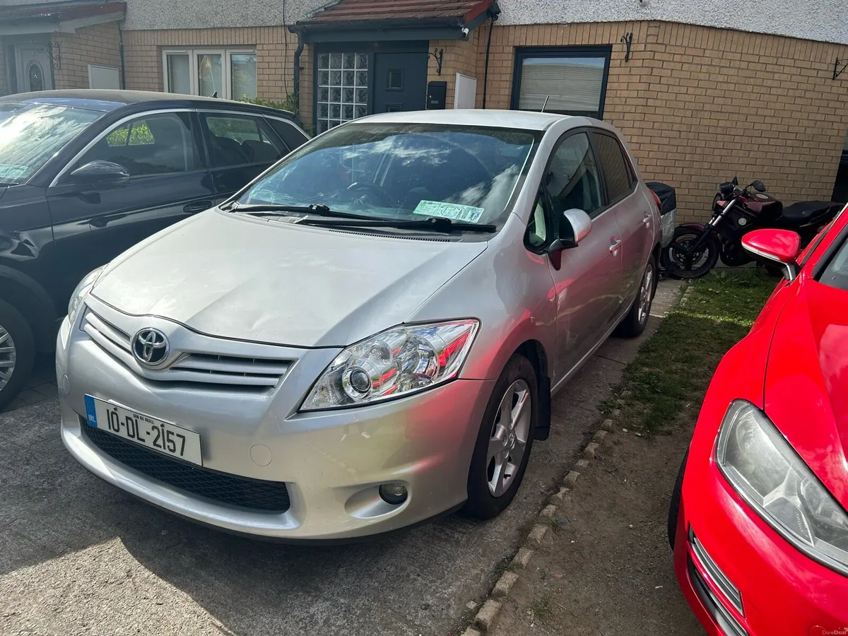 2010 Toyota Auris TR 1.4 D4D - Image 2