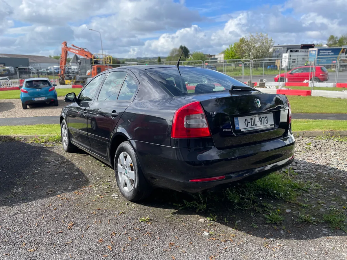 2011 Skoda Octavia 1.6TDI Elegance - Image 4