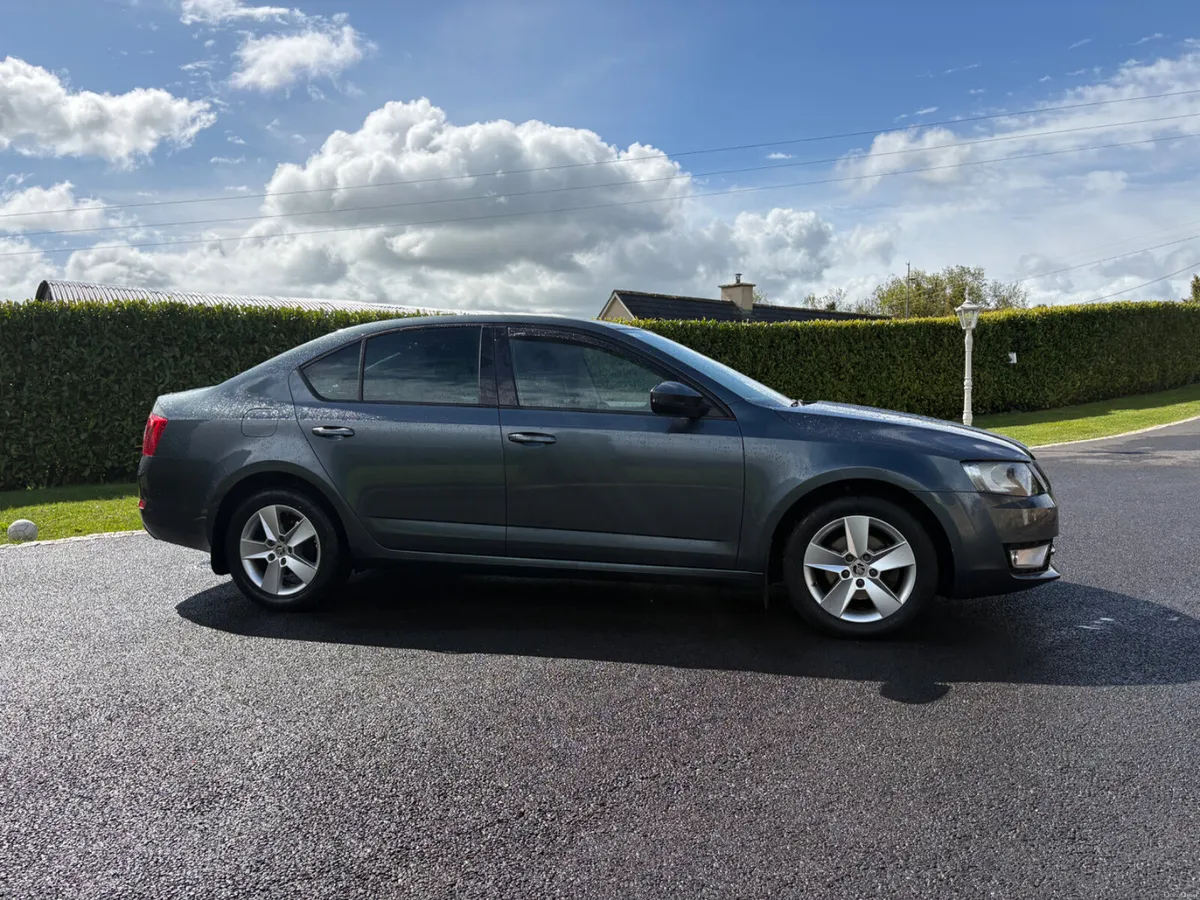 Skoda Octavia 2017 - Image 3