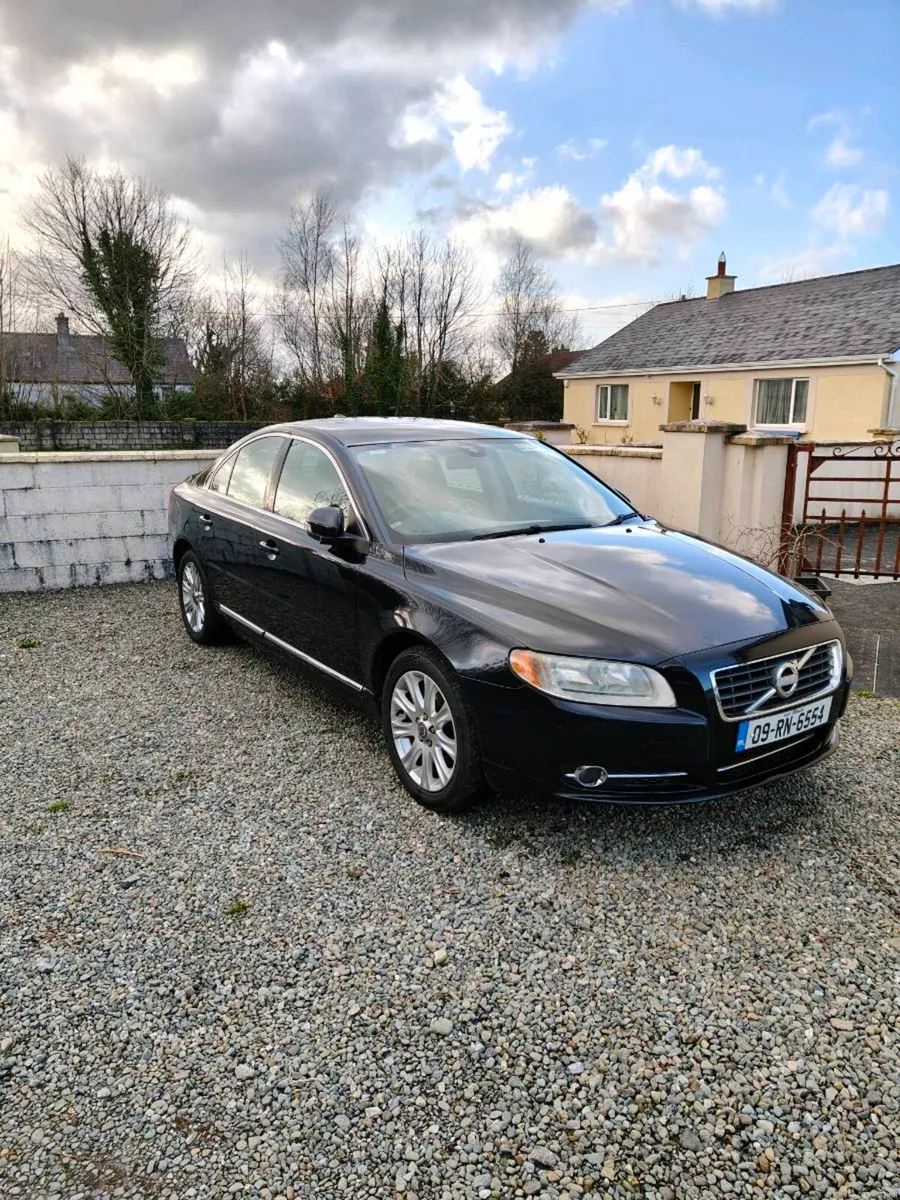 Volvo S80 1.6 Diesel - Image 1
