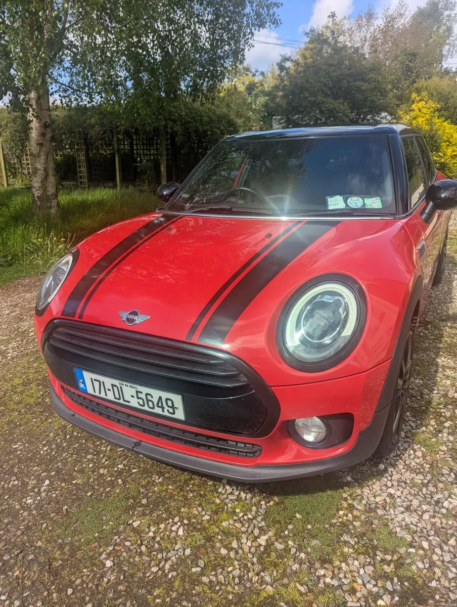 Mini Cooper Black Clubman 2017 - Image 1