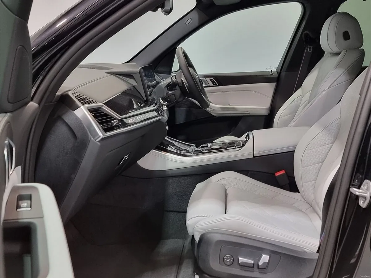 BMW X5 ** M-SPORT ** PRO PACK ** X DRIVE ** 50E ** - Image 4