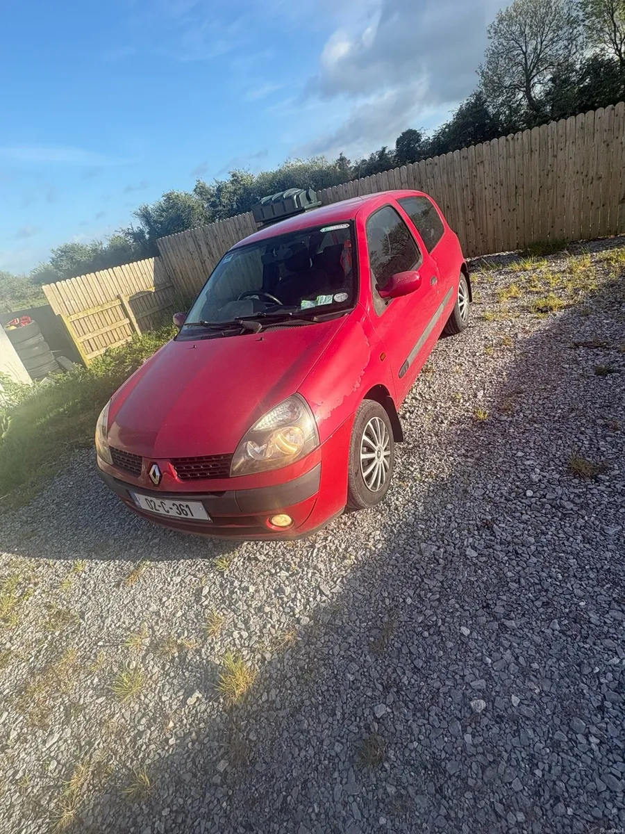 Renault Clio - Image 1
