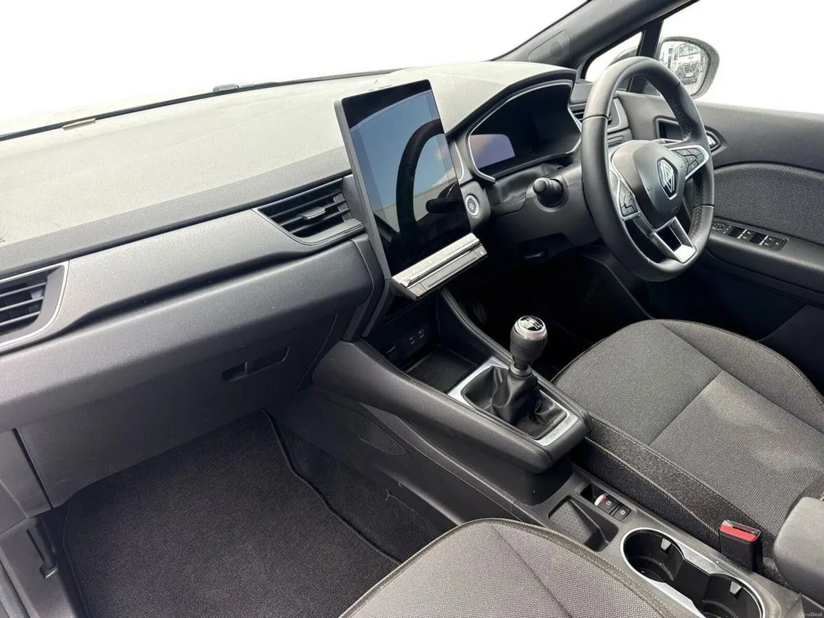 Renault Captur TCe 90 Techno - Image 4