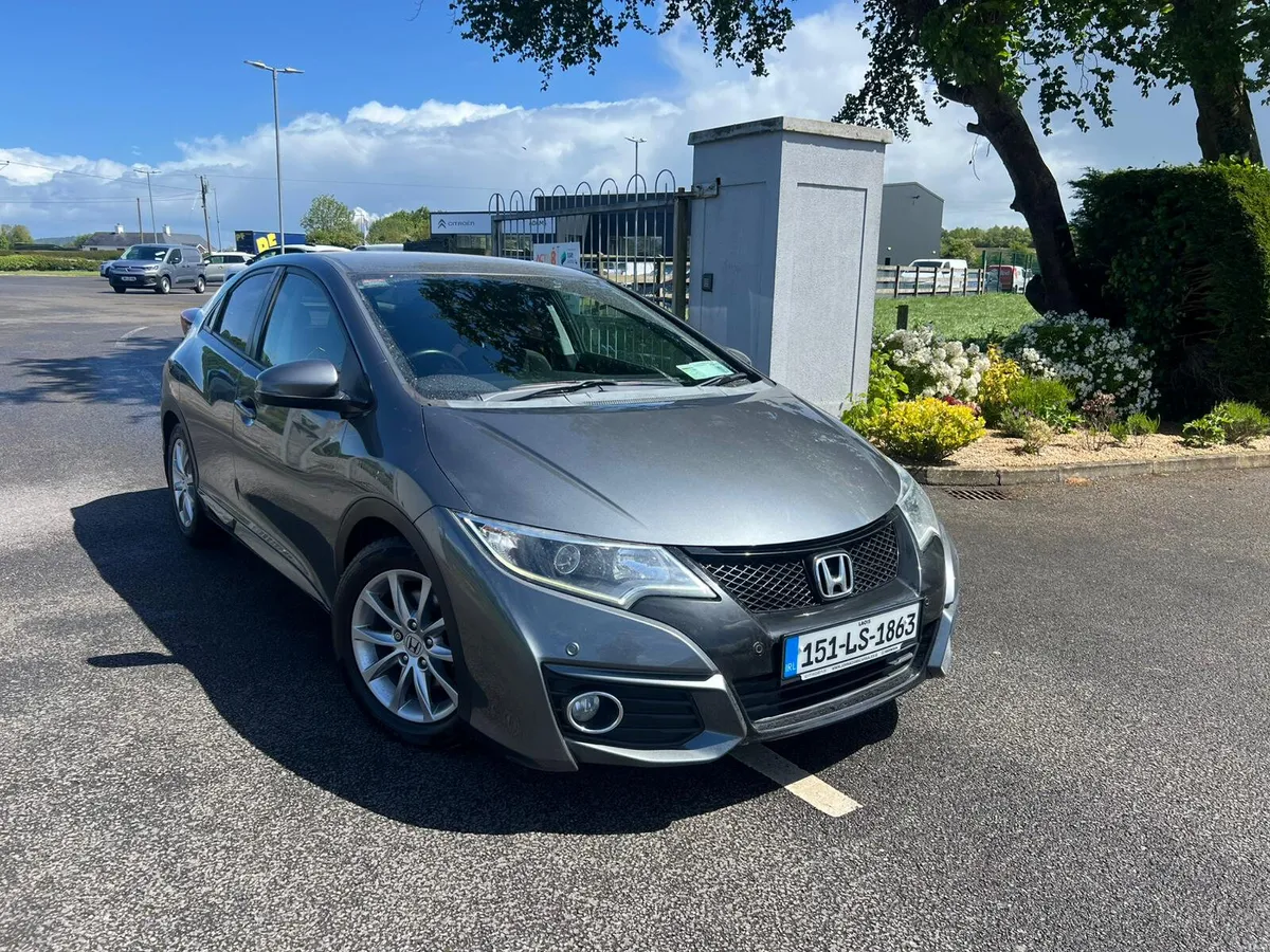 Honda Civic SE D-TEC 2015 - Image 1