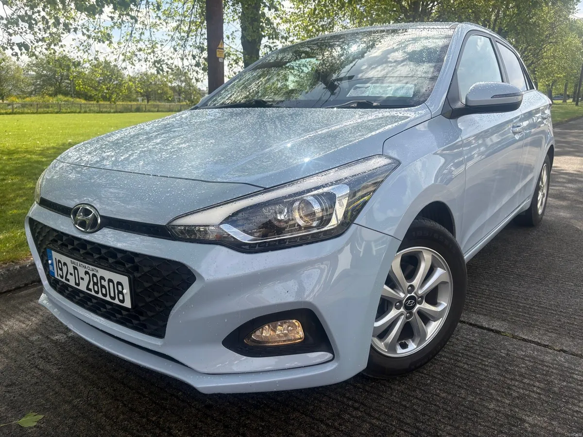 Hyundai i20 2019 1.2 Petrol high spec! - Image 3