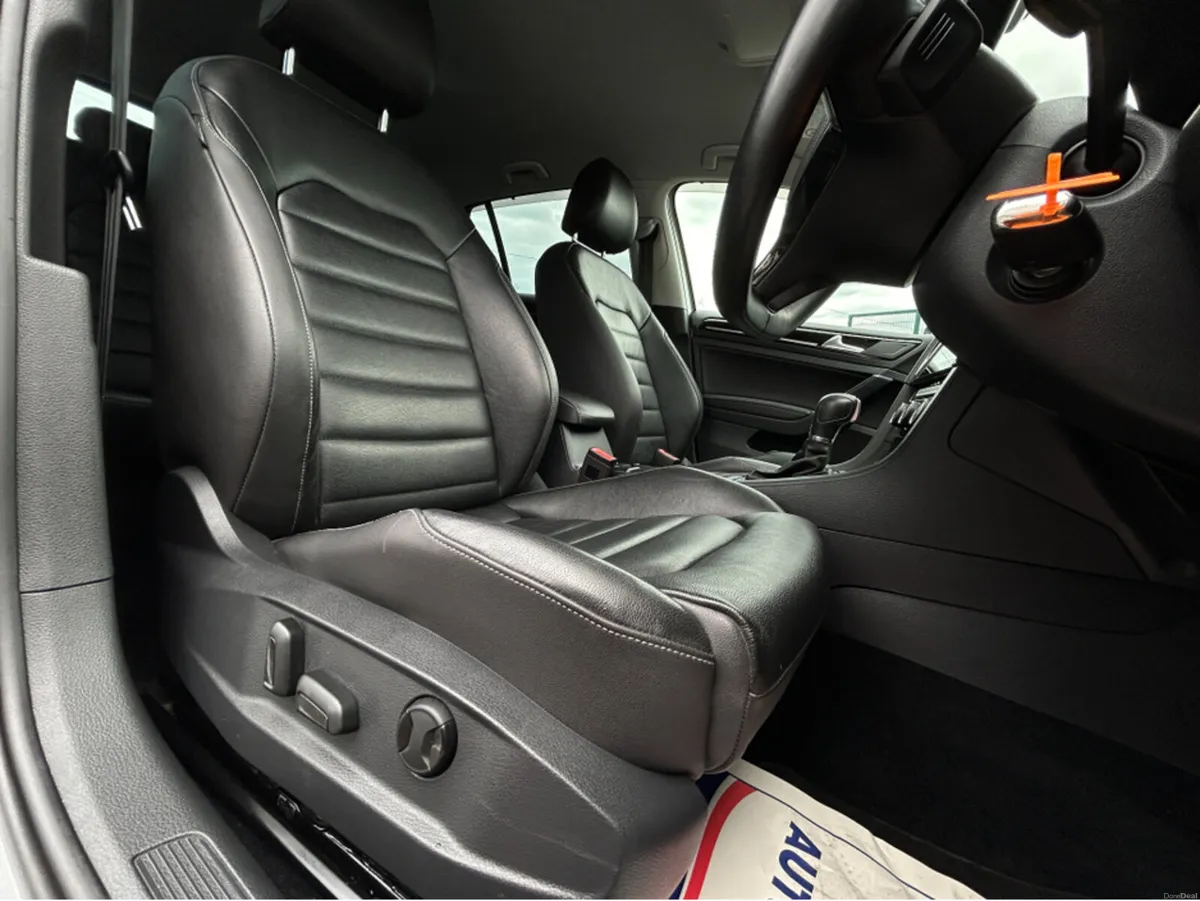 Volkswagen Golf FULL BLACK LEATHER SEATS 1.4  HI-L - Image 2
