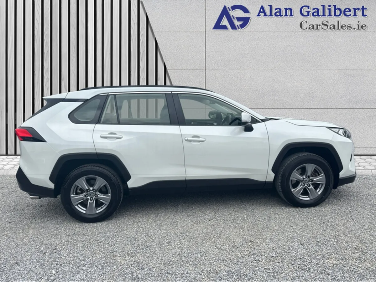 Toyota RAV4 HYBRID LUNA - Image 3