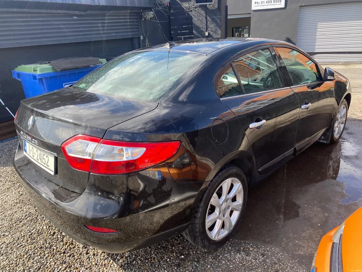 Renault Fluence 2011 - Image 4