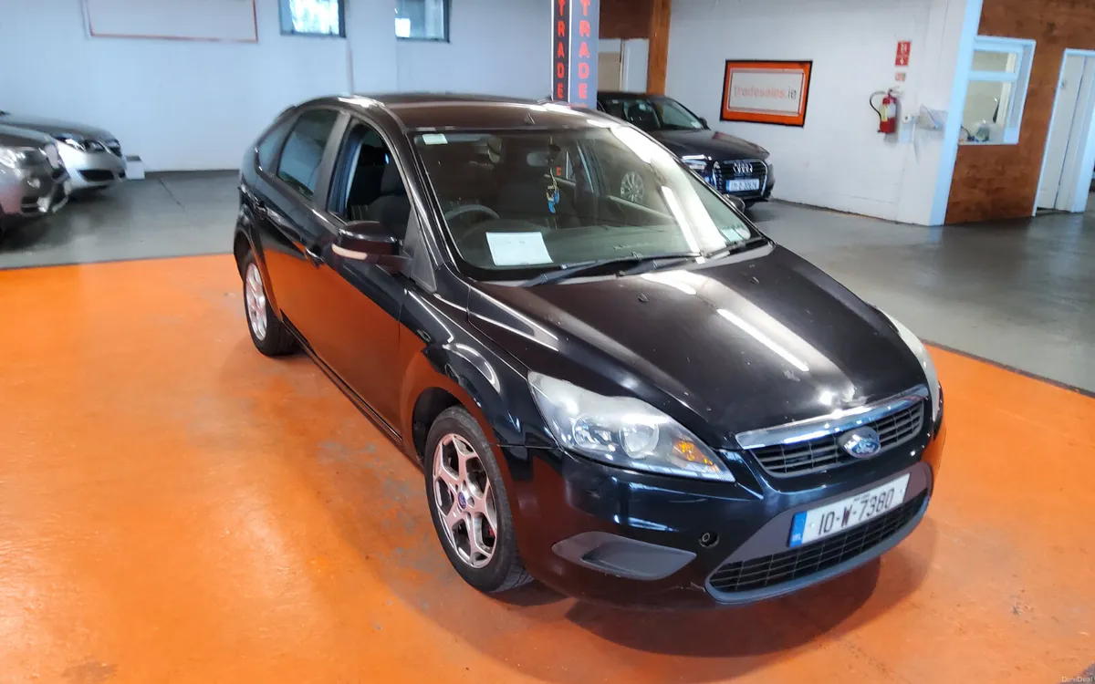 Ford Focus 2010 - Image 1