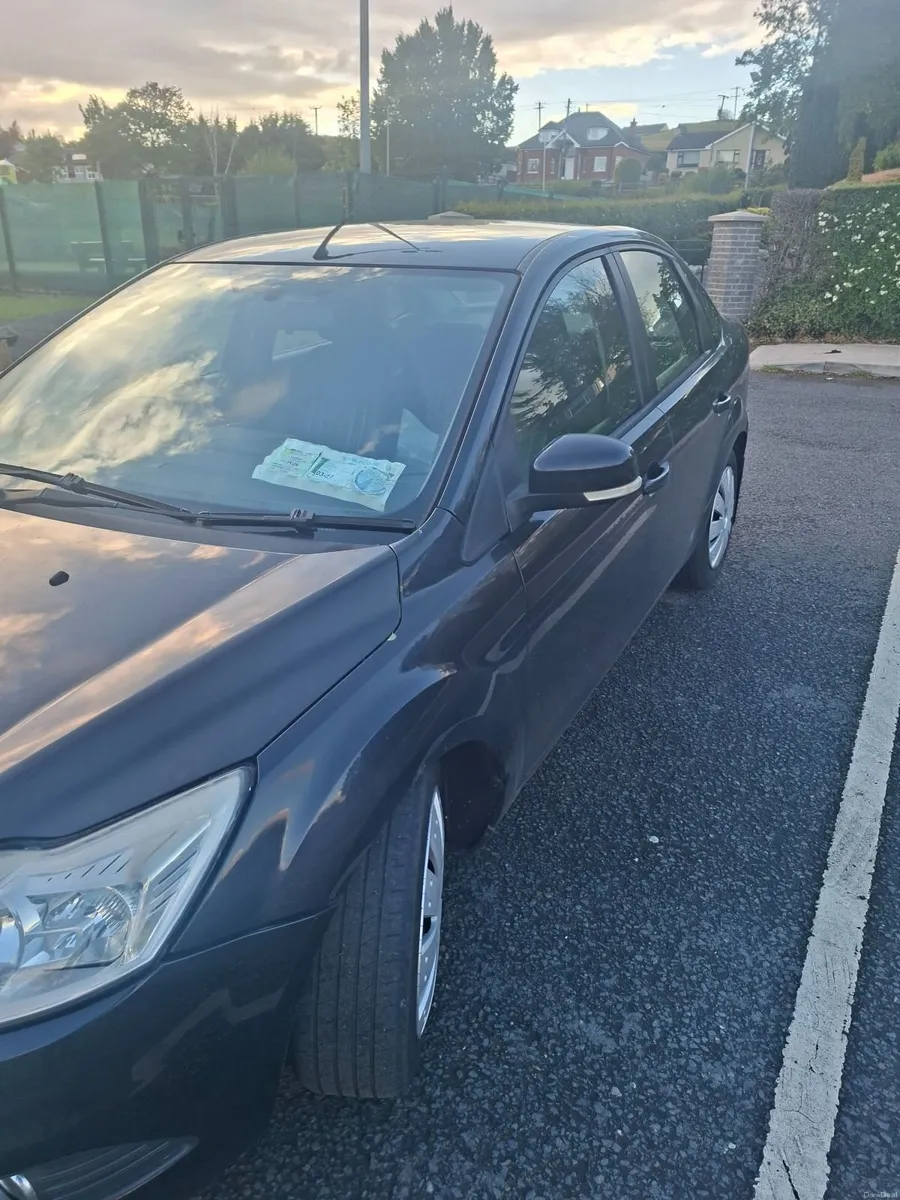 Ford Focus 2009 - Image 2
