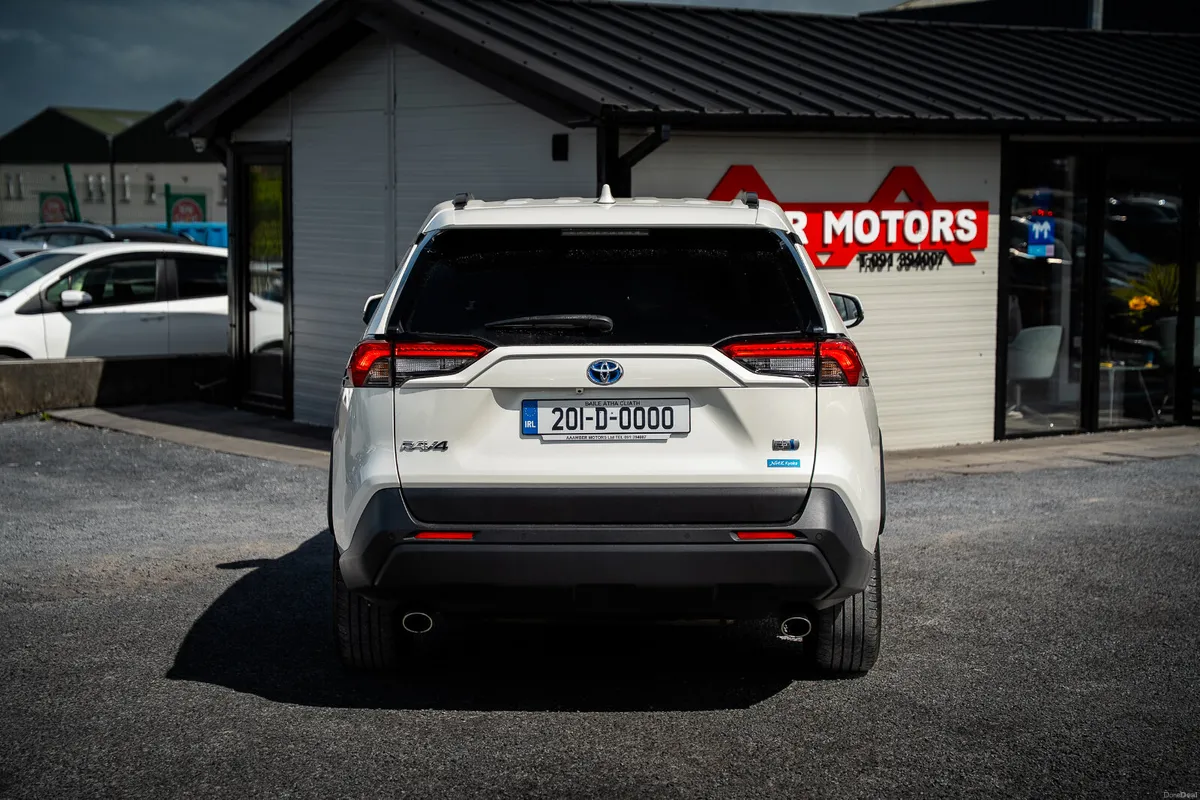 2020 TOYOTA RAV4 HYBRID X - Image 3