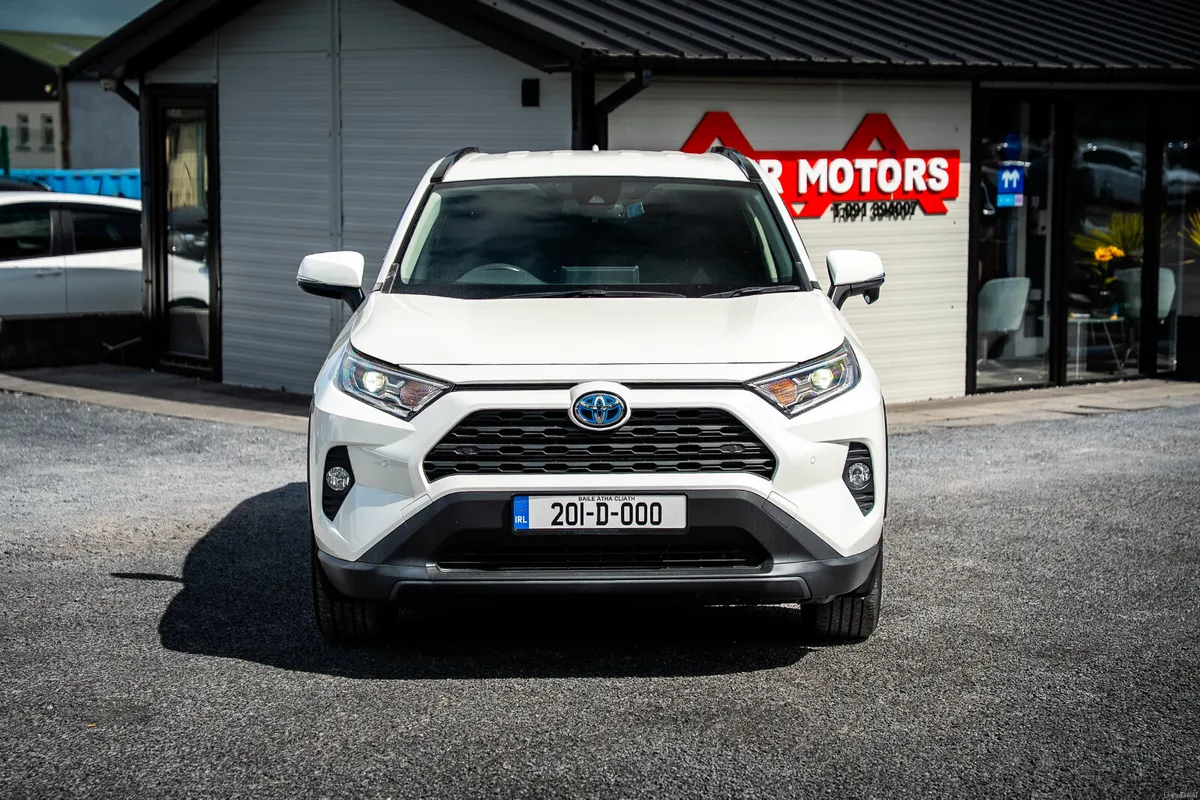 2020 TOYOTA RAV4 HYBRID X - Image 4