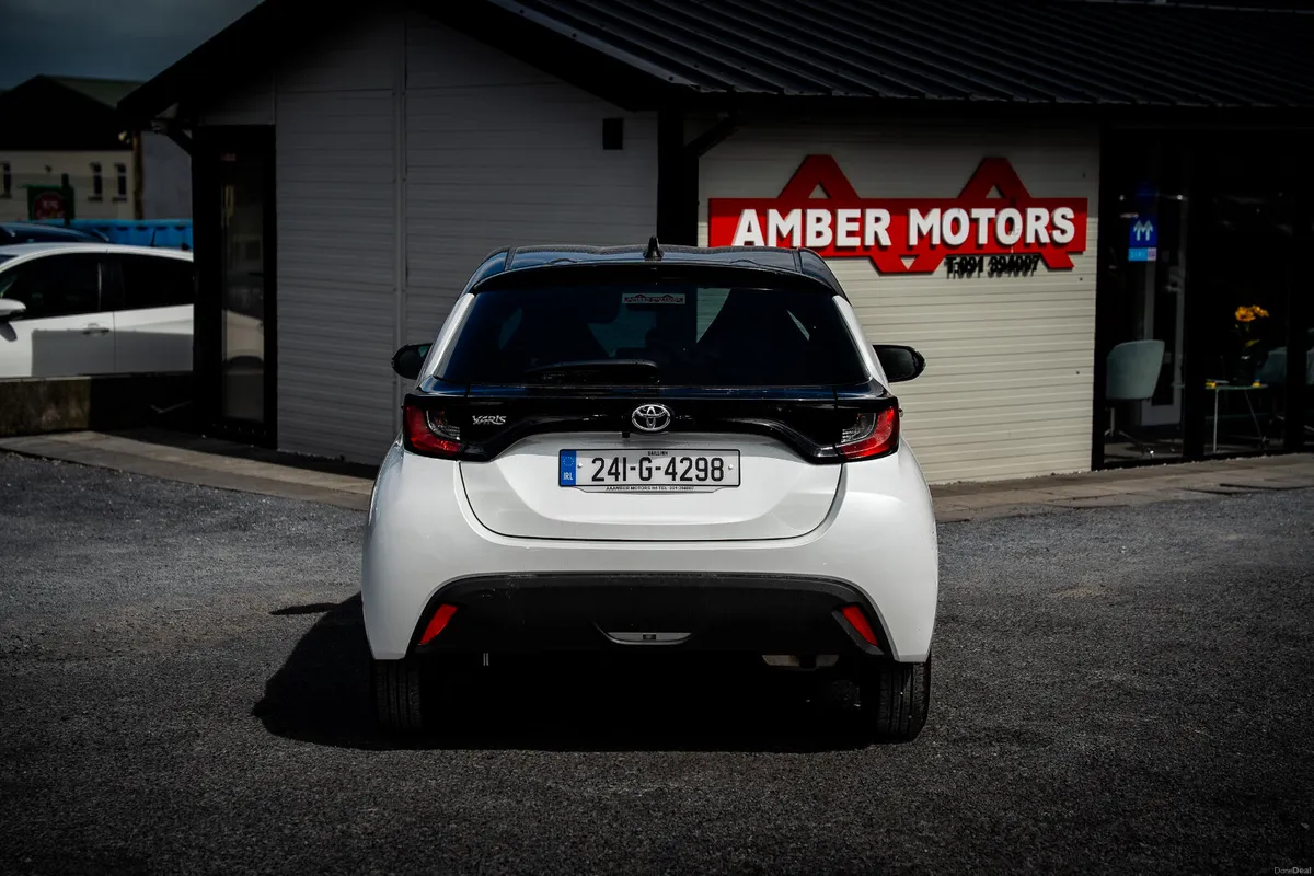 241  TOYOTA YARIS X  PETROL  AUTO - Image 3