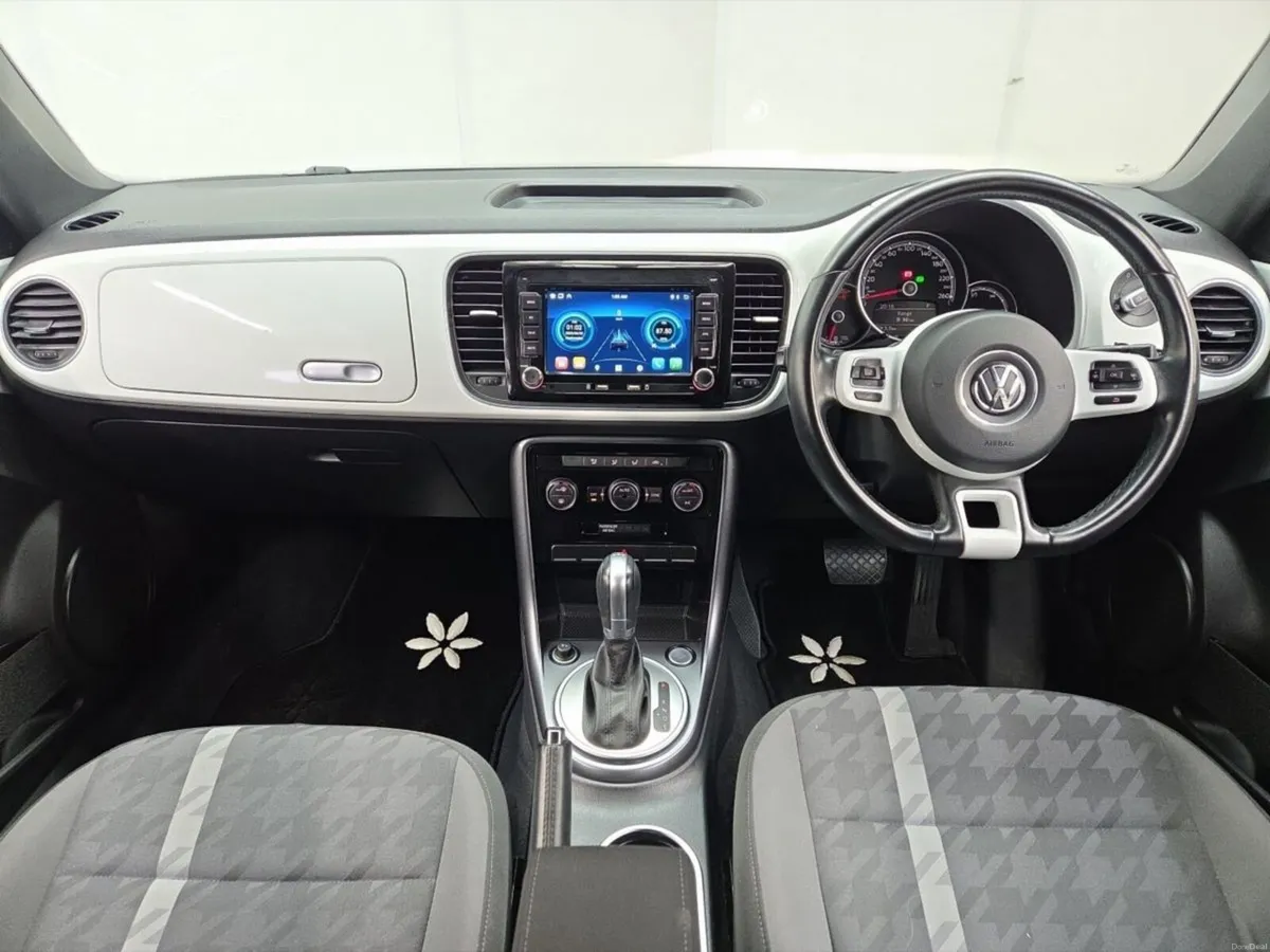 Volkswagen Beetle 1.2 TSI SPORT DSG - Image 4