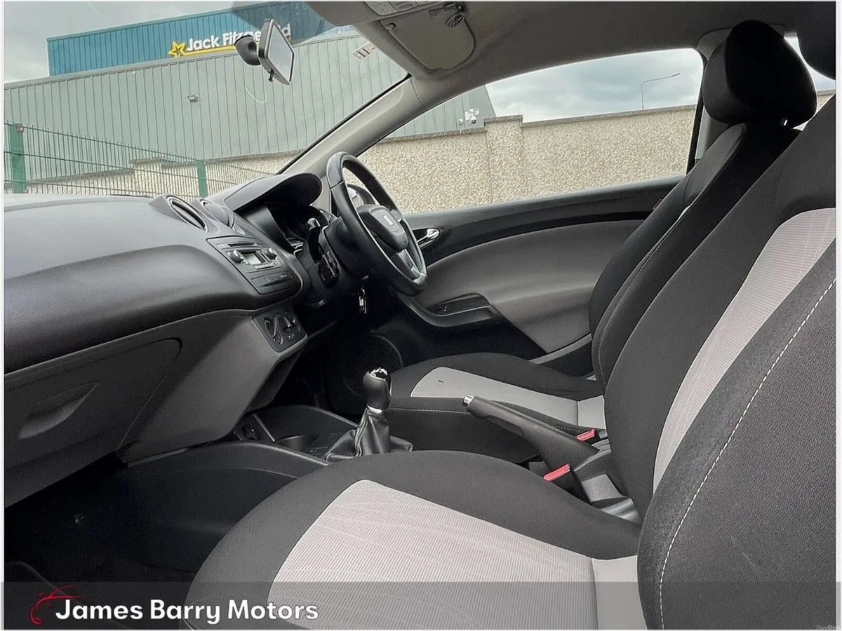 SEAT Ibiza SC 1.4 - Image 6