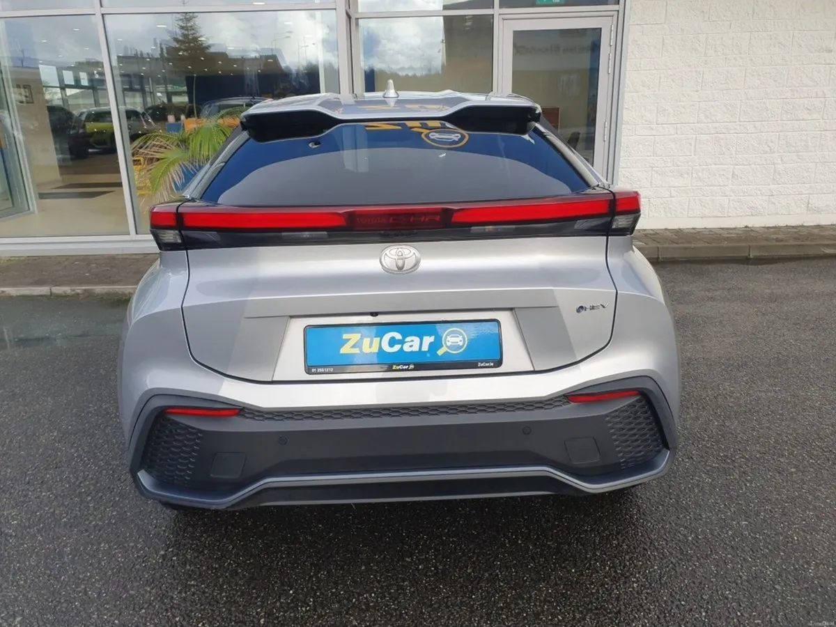 Toyota C-HR 1.8 HYBRID SPORT - Image 4
