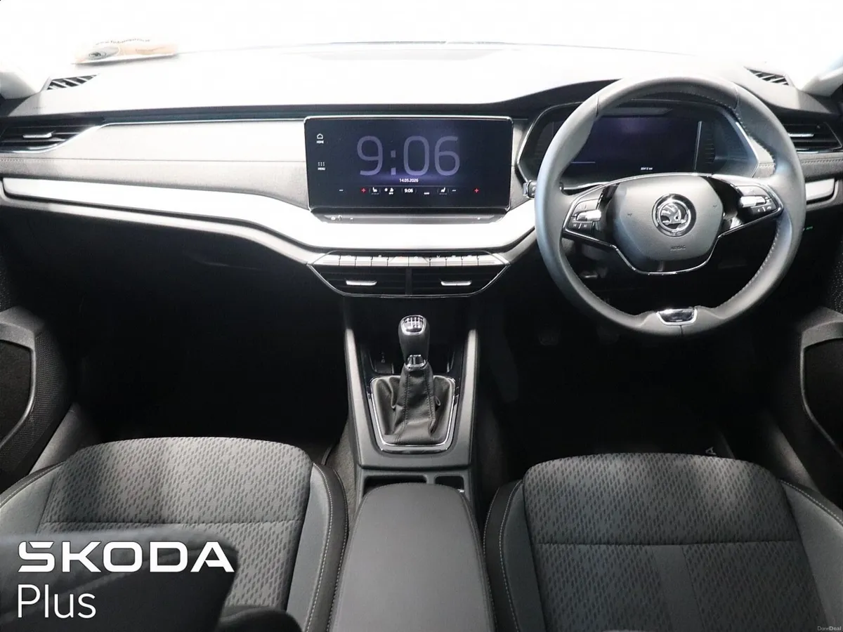 Skoda  OCTAVIA STYLE 2.0TDI 115HP - Image 2