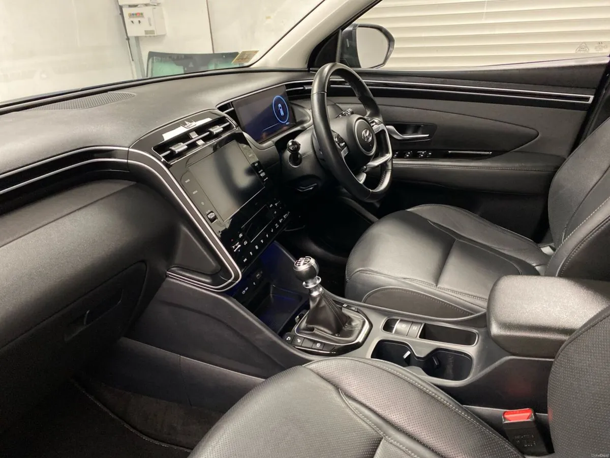 Hyundai Tucson 2WD Executive - Image 2