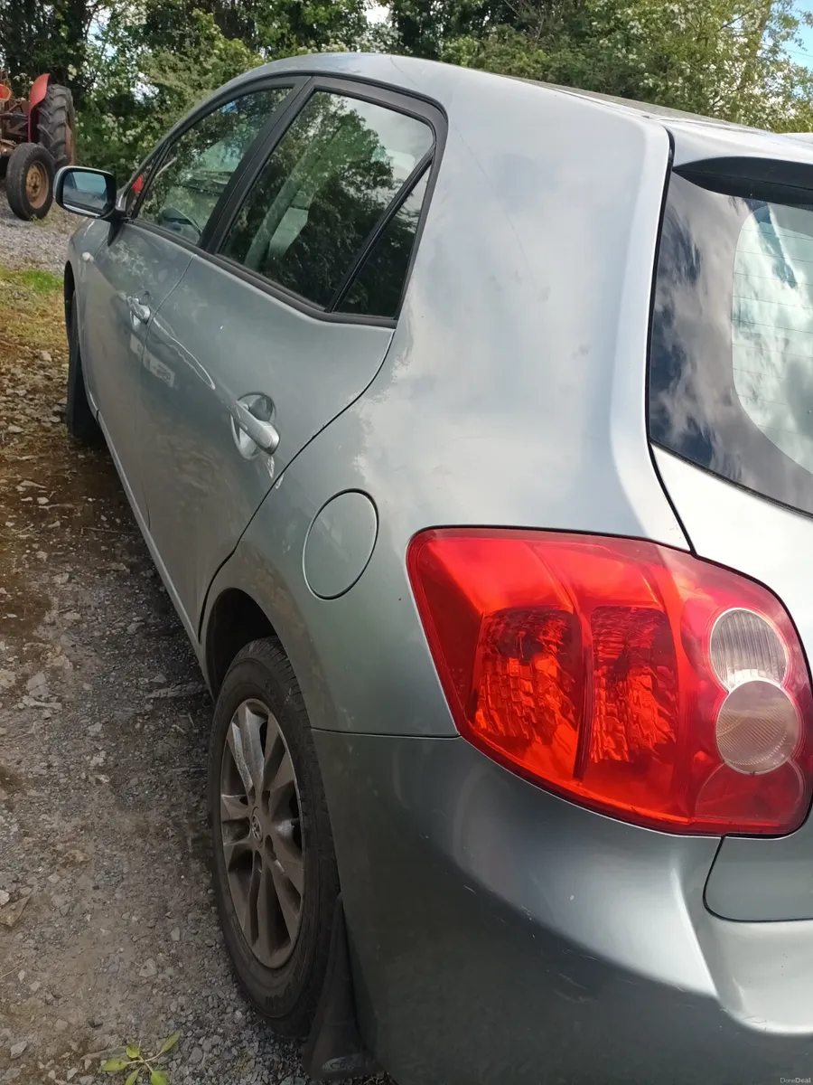 Toyota Auris 2009 - Image 4
