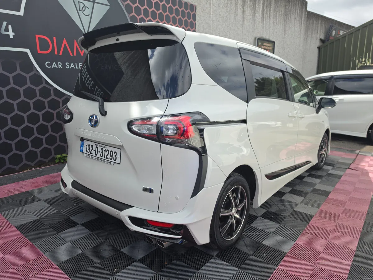 2019 TOYOTA SIENTA GRADE 4,5  ONLY74KM - Image 3
