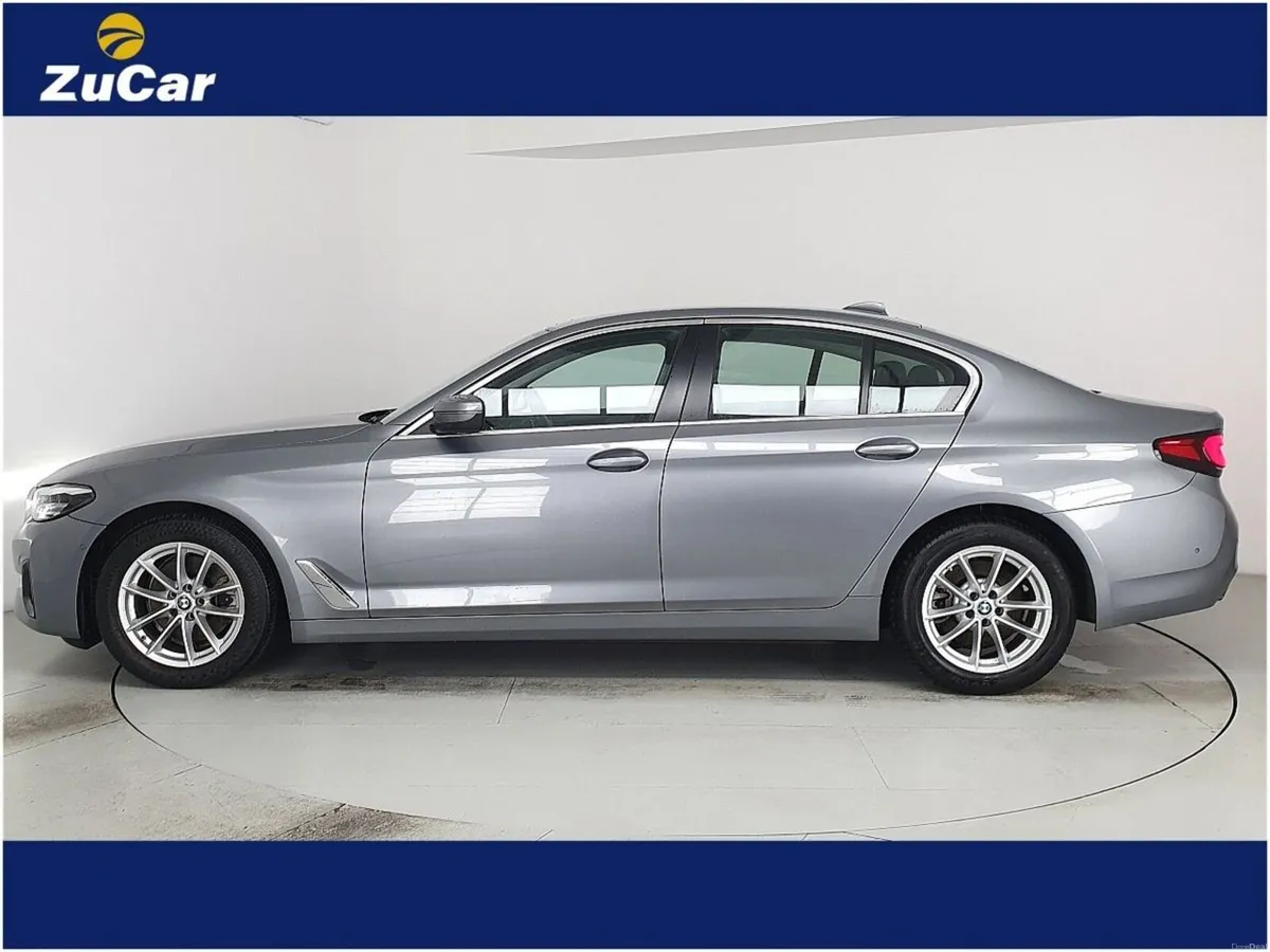 BMW 5-Series 520d SE (MHT) - Image 5