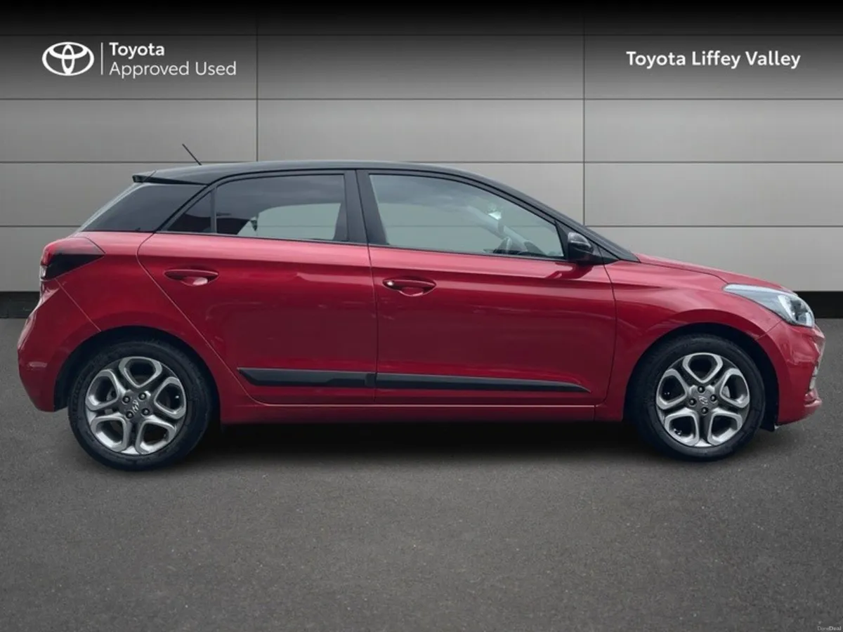 Hyundai i20 ACTIVE DELUXE 5DR - Image 3