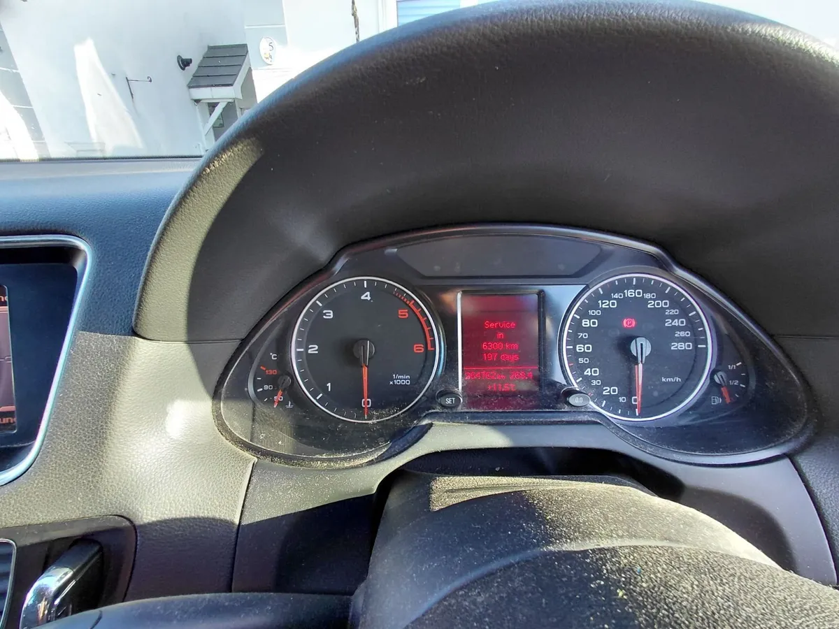 Audi Q5 2011 - Image 2