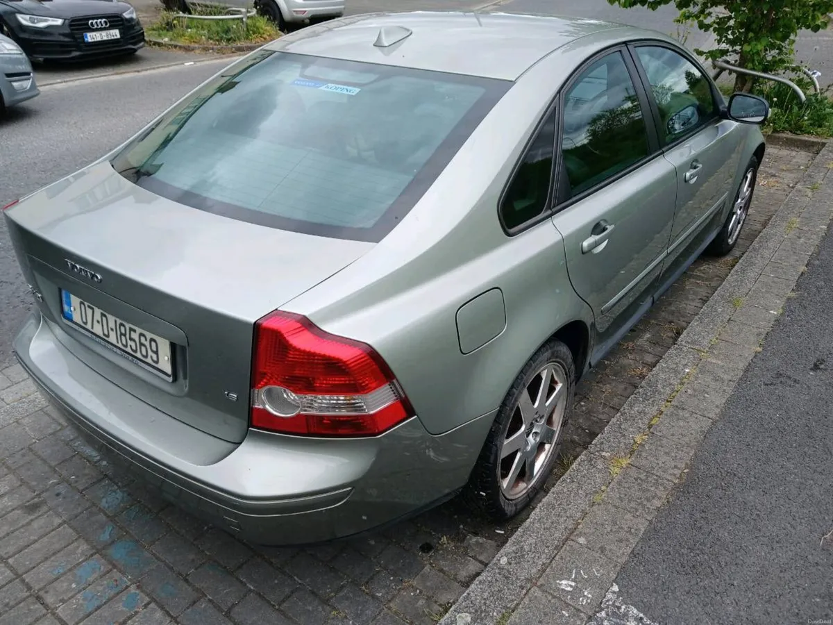 2007 volvo s40 **NCT 06/26** TAX 07/26 - Image 4