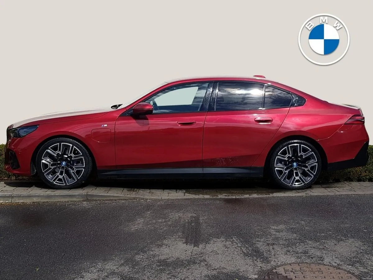 BMW 5-Series 530e M Sport - Image 3