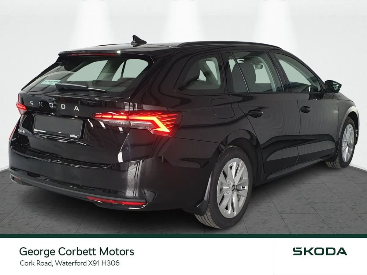 Skoda Octavia 1.5TSi Combi Selection - Image 3