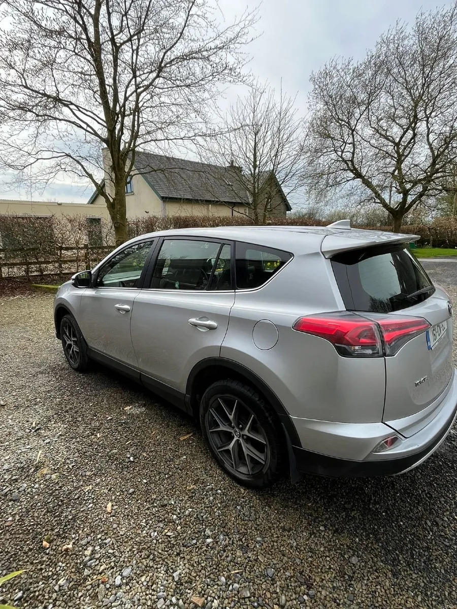 Toyota RAV4 2016 - Image 3