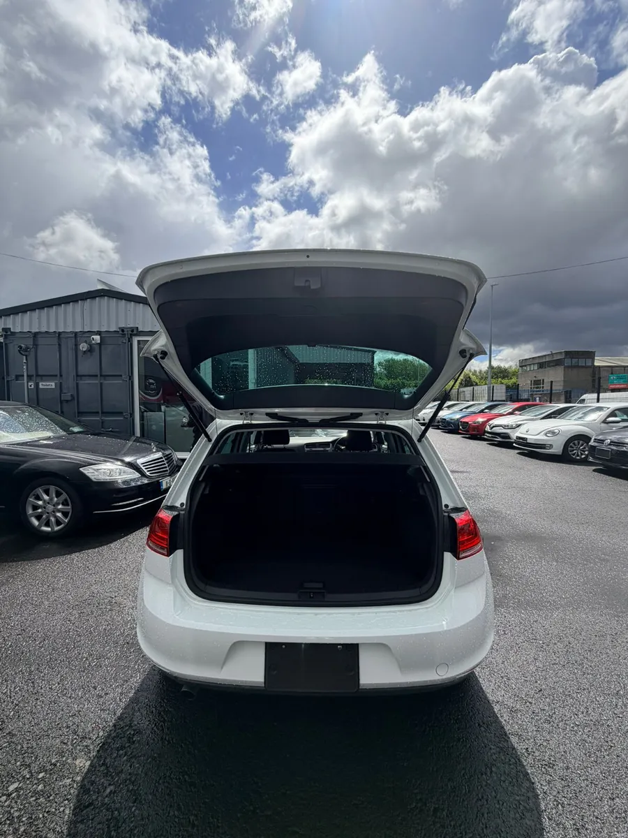 Volkswagen Golf 2017 White - Image 5