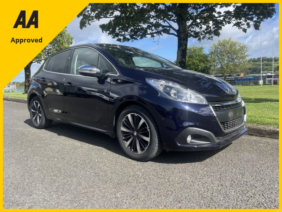Peugeot 208 TECH EDITION S/S FREE DELIVERY - Image 1