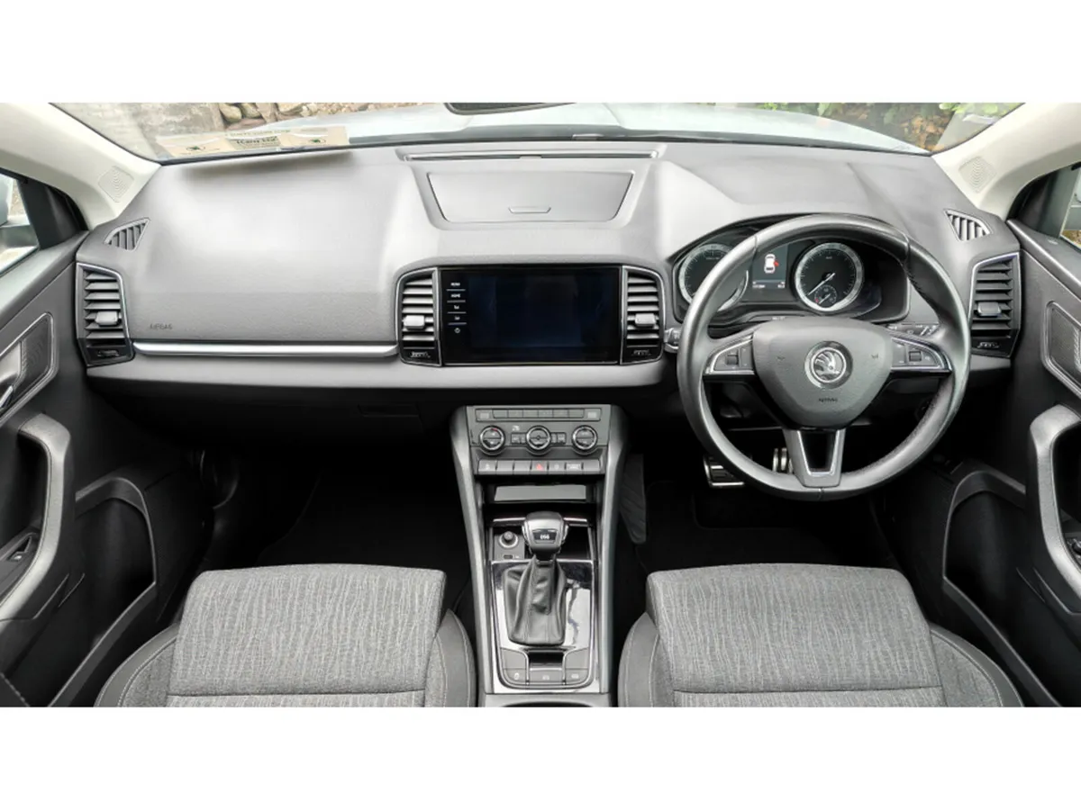 Skoda Karoq STYLE 2.0 TDI 115 BHP D.S.G AUTO WITH - Image 3