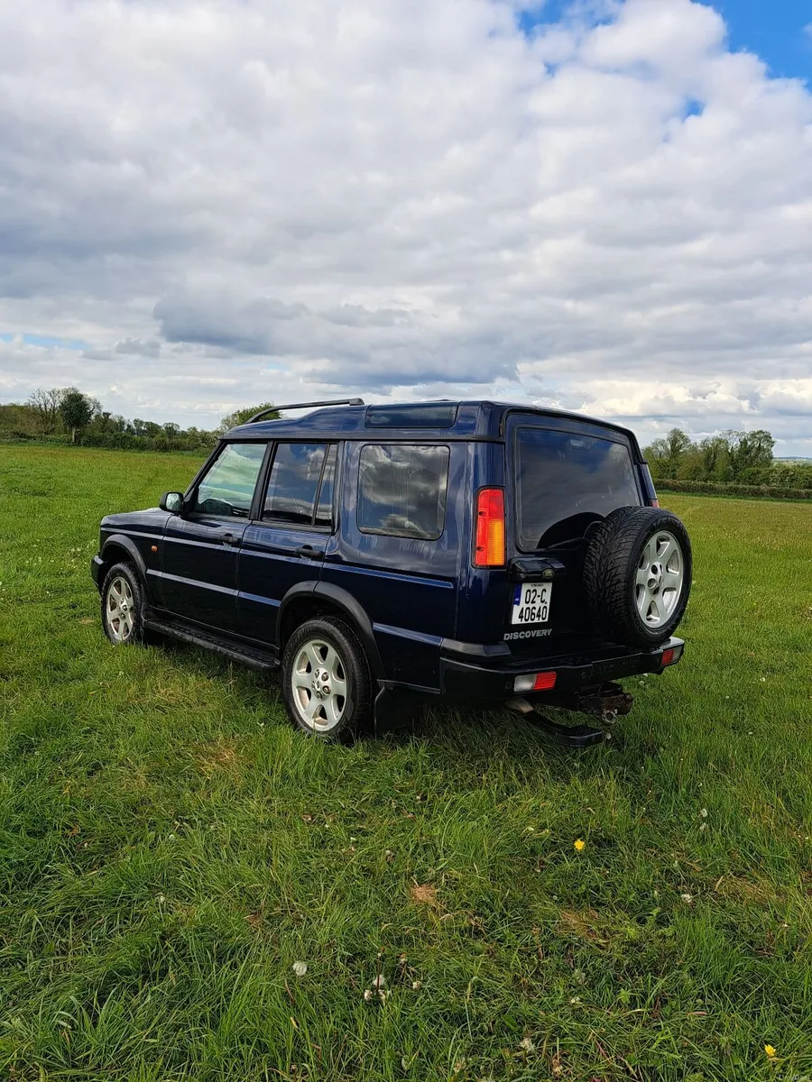 Land Rover Discovery 2002 - Image 2