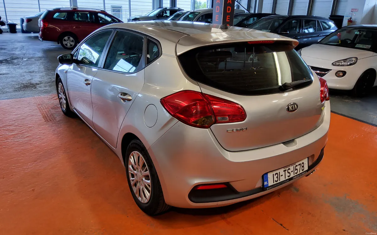 Kia Ceed 2013 - Image 3