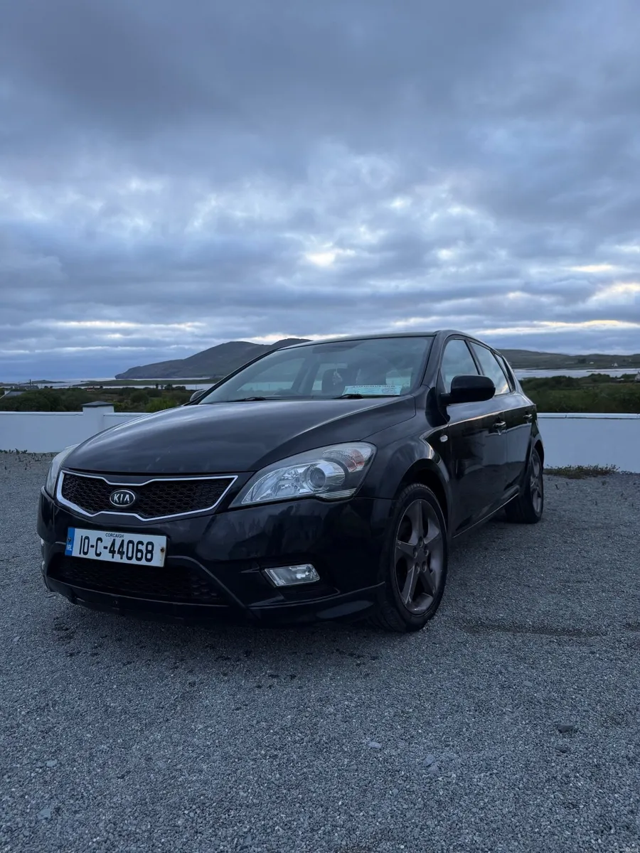 Kia Ceed 2010 - Image 4