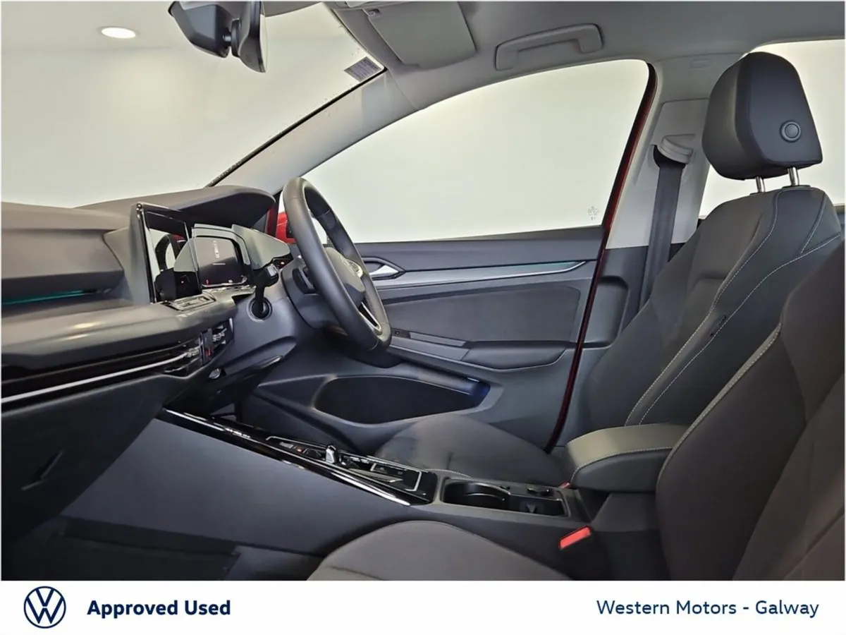 Volkswagen Golf 2.0 TDI 115HP Style DSG - Image 4