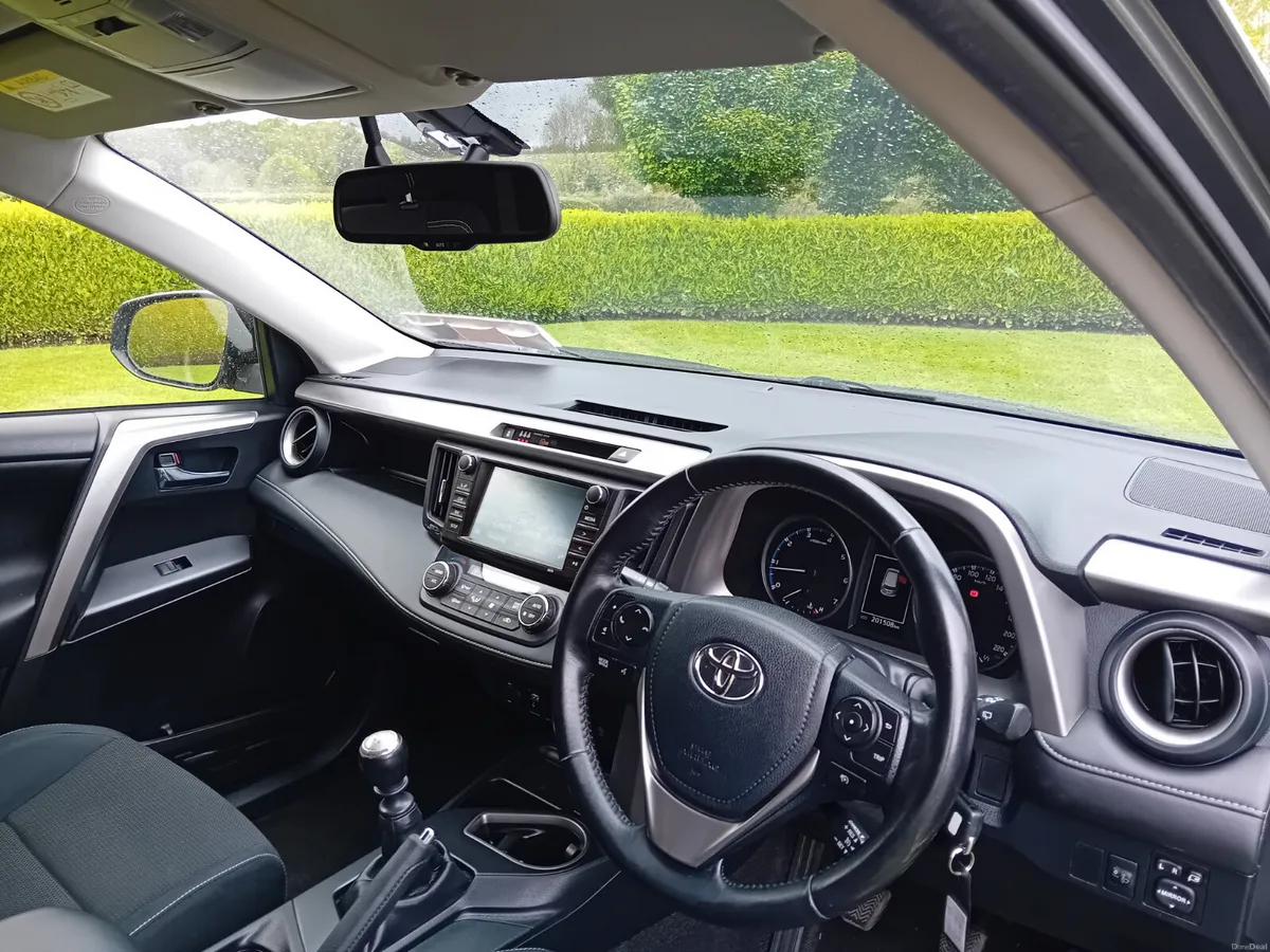 Toyota RAV4 2016 - Image 6