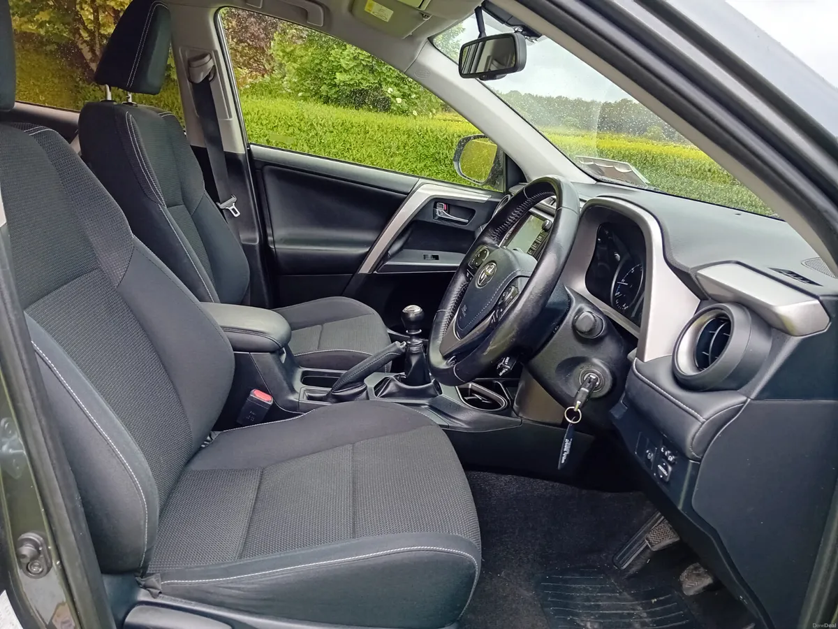 Toyota RAV4 2016 - Image 5