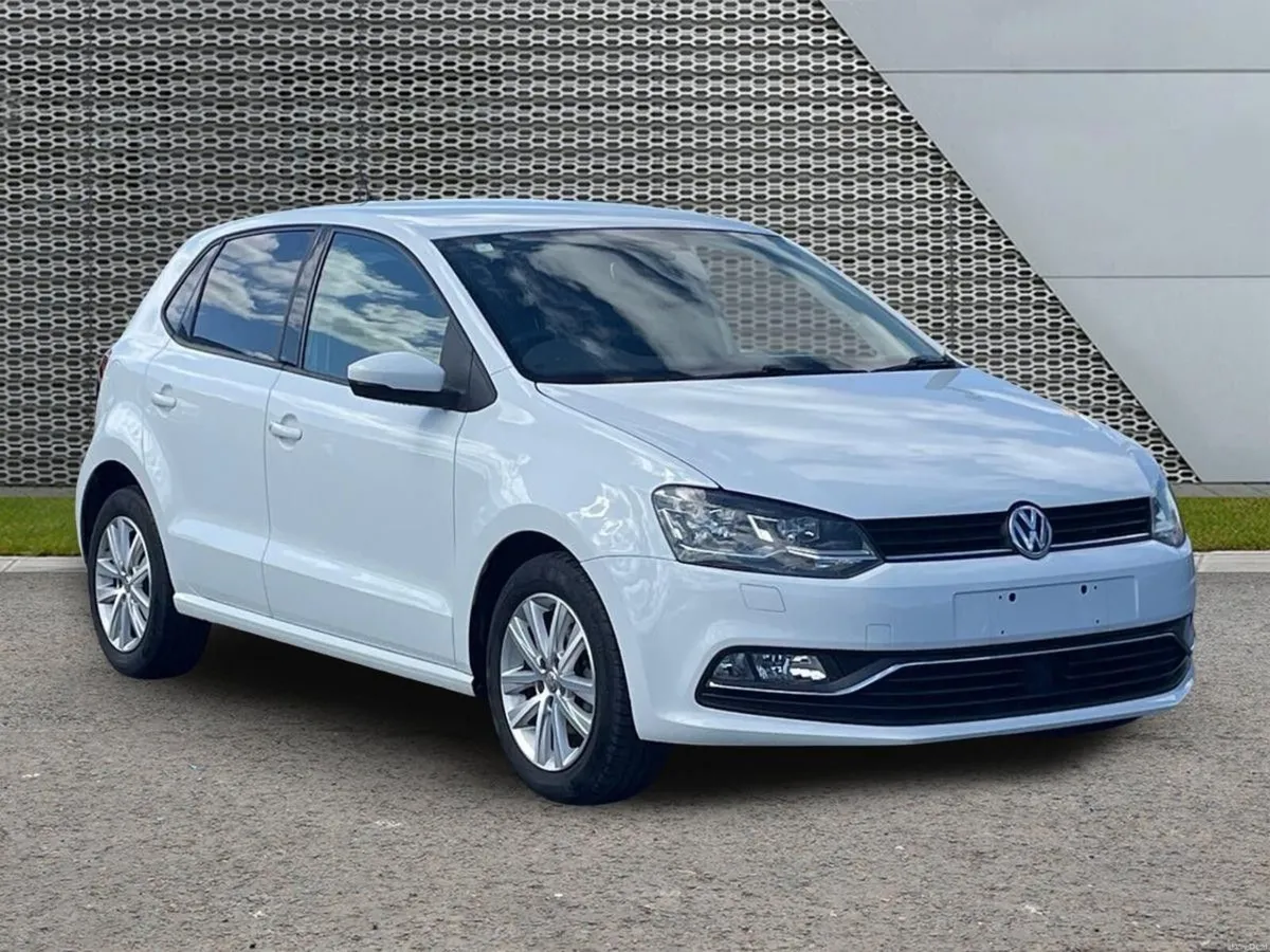 Volkswagen Golf 1.0 - Image 1